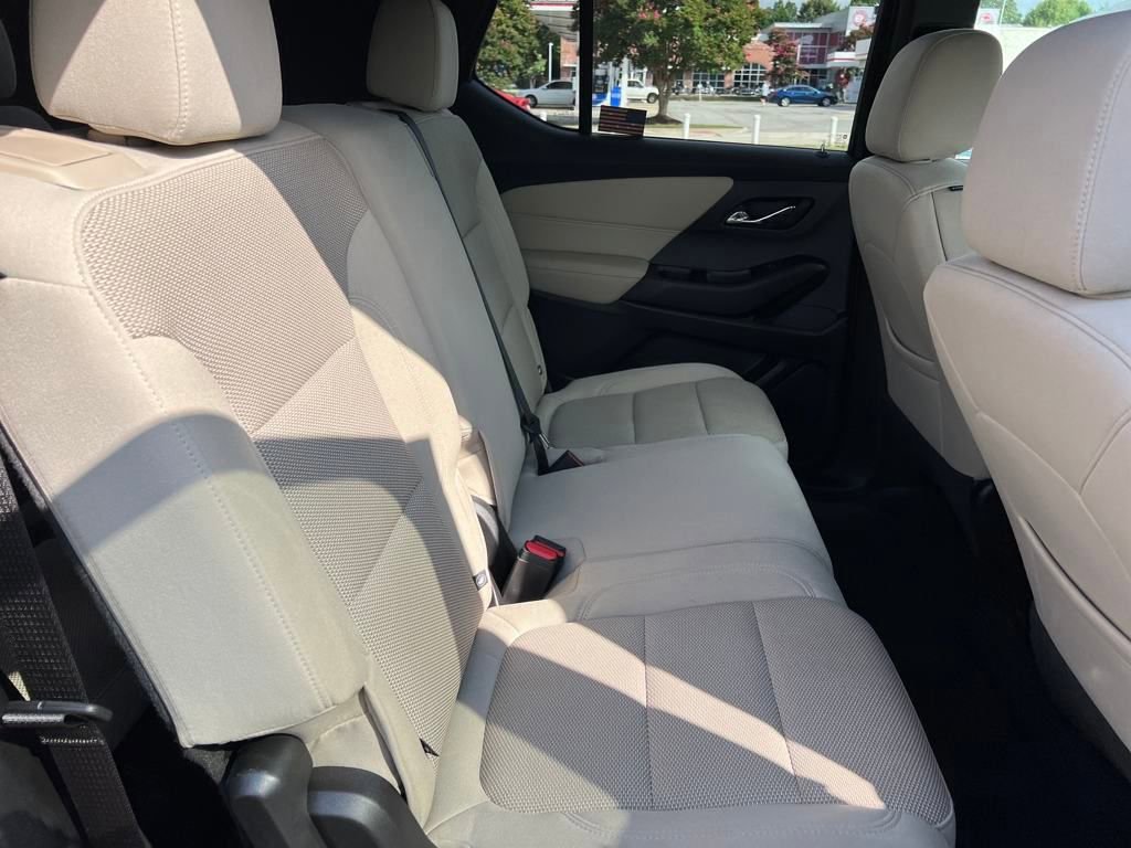 2023 Chevrolet Traverse LS photo 23