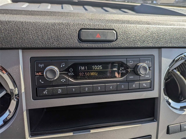 2024 Ford F-750 Base photo 20