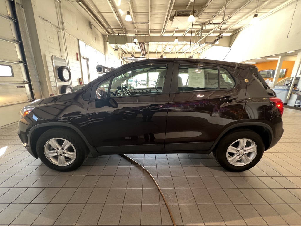 2020 Chevrolet Trax LS photo 4