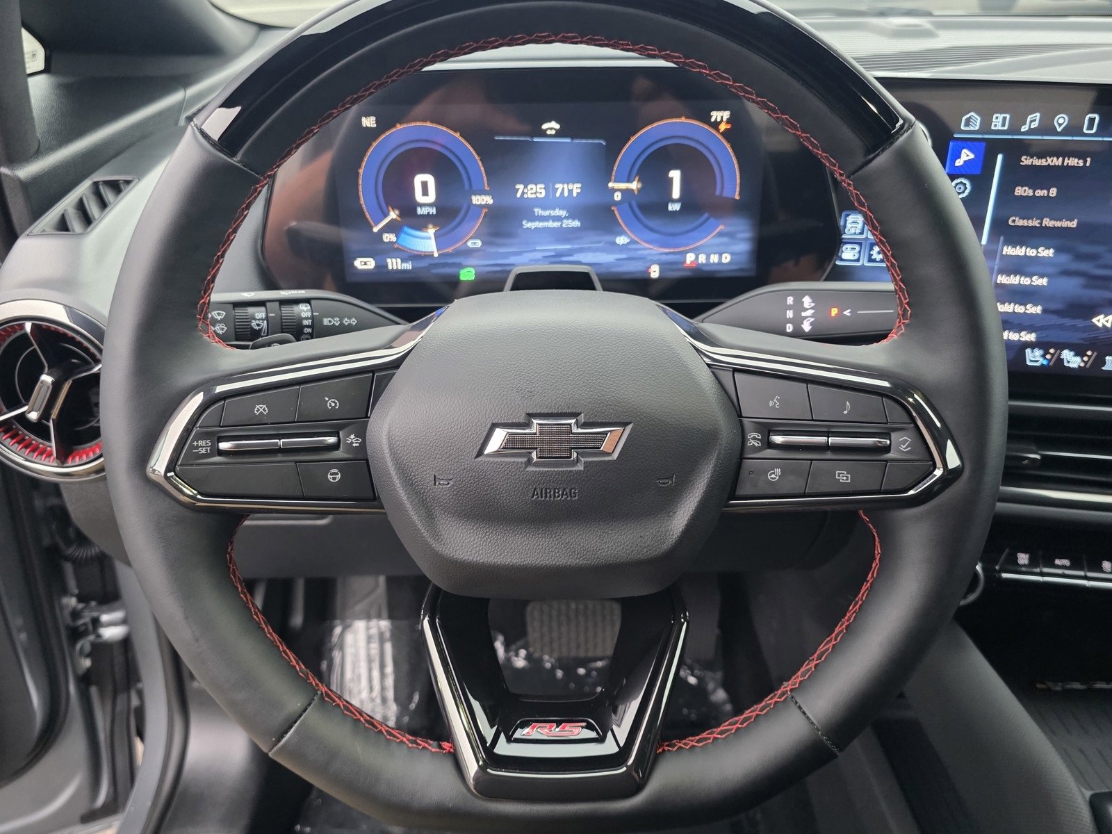 2025 Chevrolet Equinox EV 3RS photo 32