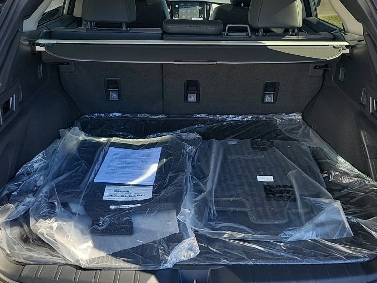 2025 SUBARU OUTBACK - Image 16