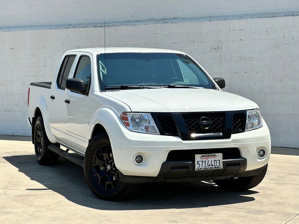 2020 Nissan Frontier SV photo 2