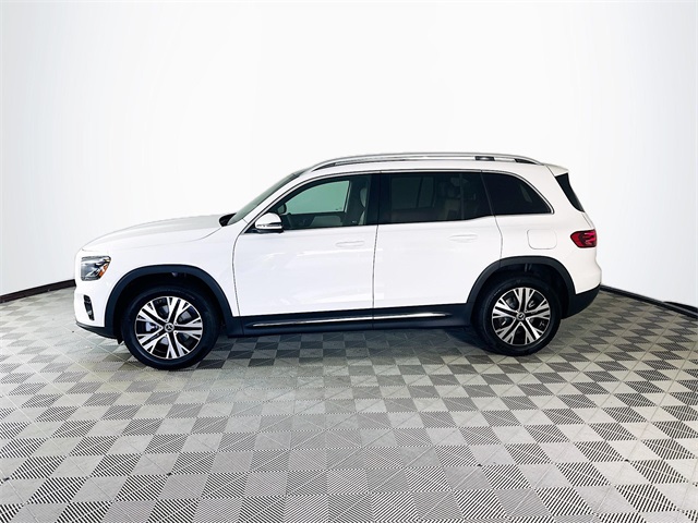 2026 Mercedes Benz GLB 250 photo 4