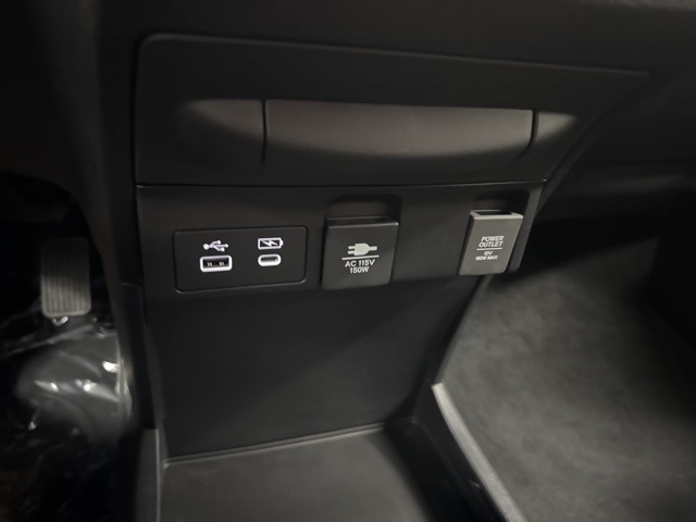 2026 Honda Odyssey Touring photo 32
