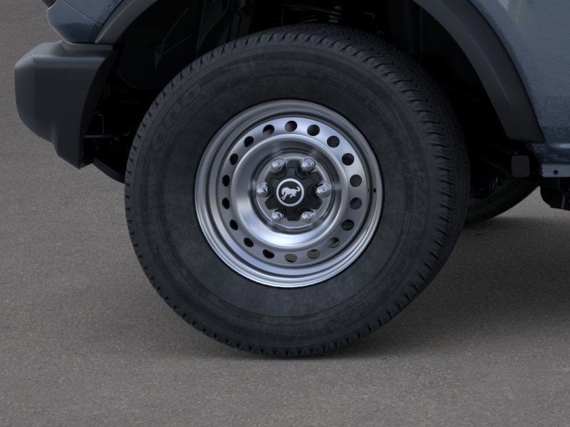 2025 Ford Bronco Base photo 16