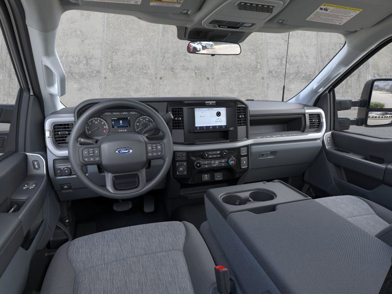 2026 Ford F-350 photo 8