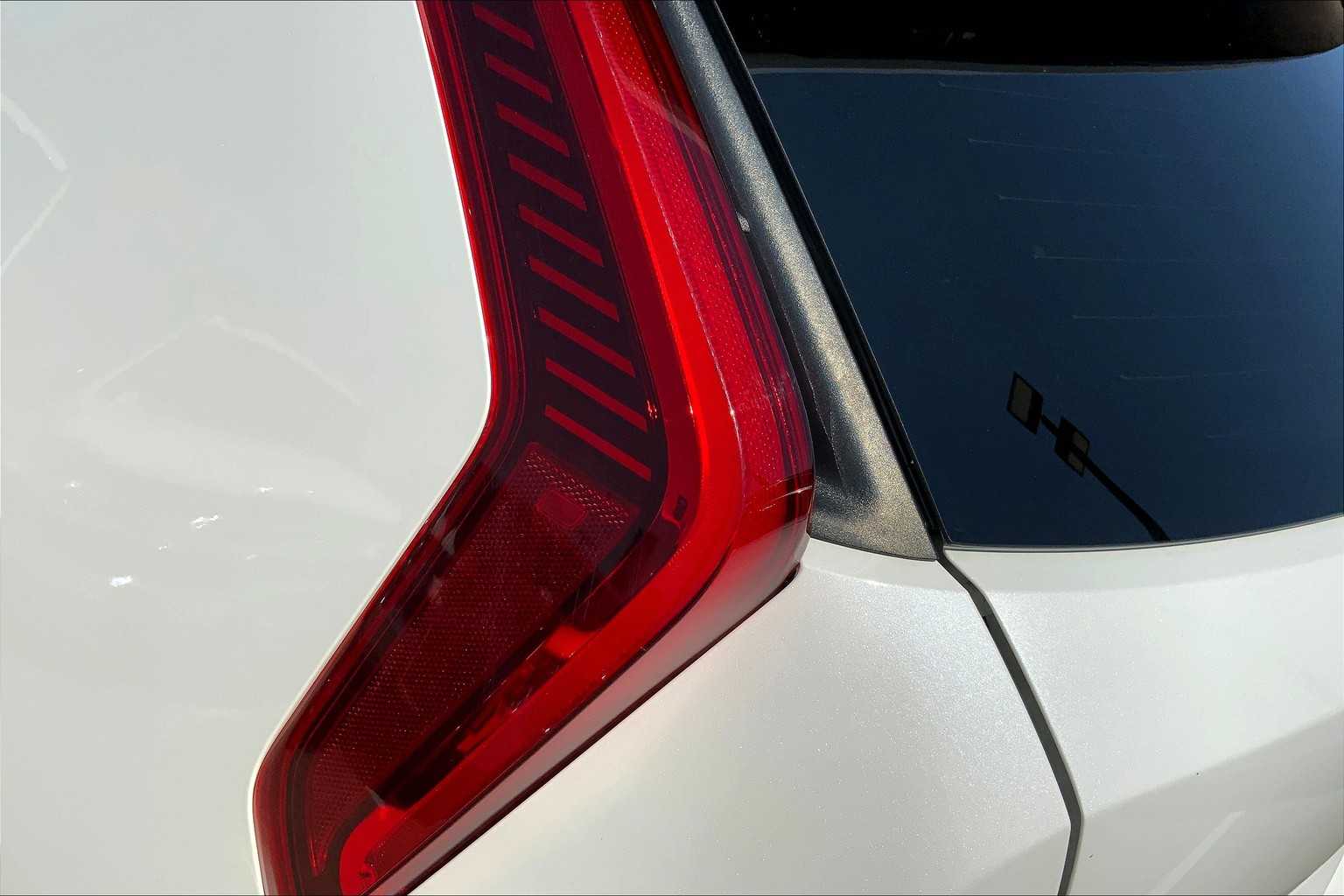 2024 Kia Niro EV Wind photo 24