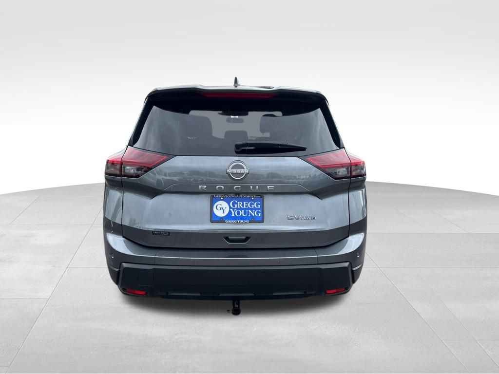 2024 Nissan Rogue SV photo 3