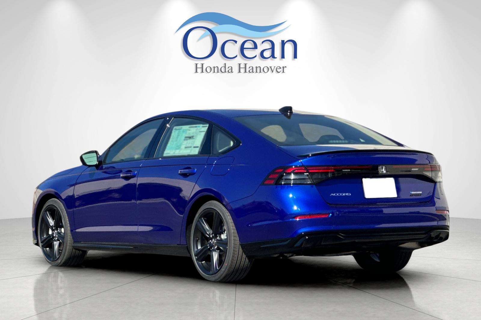 2025 Honda Accord Hybrid Sport-L photo 3