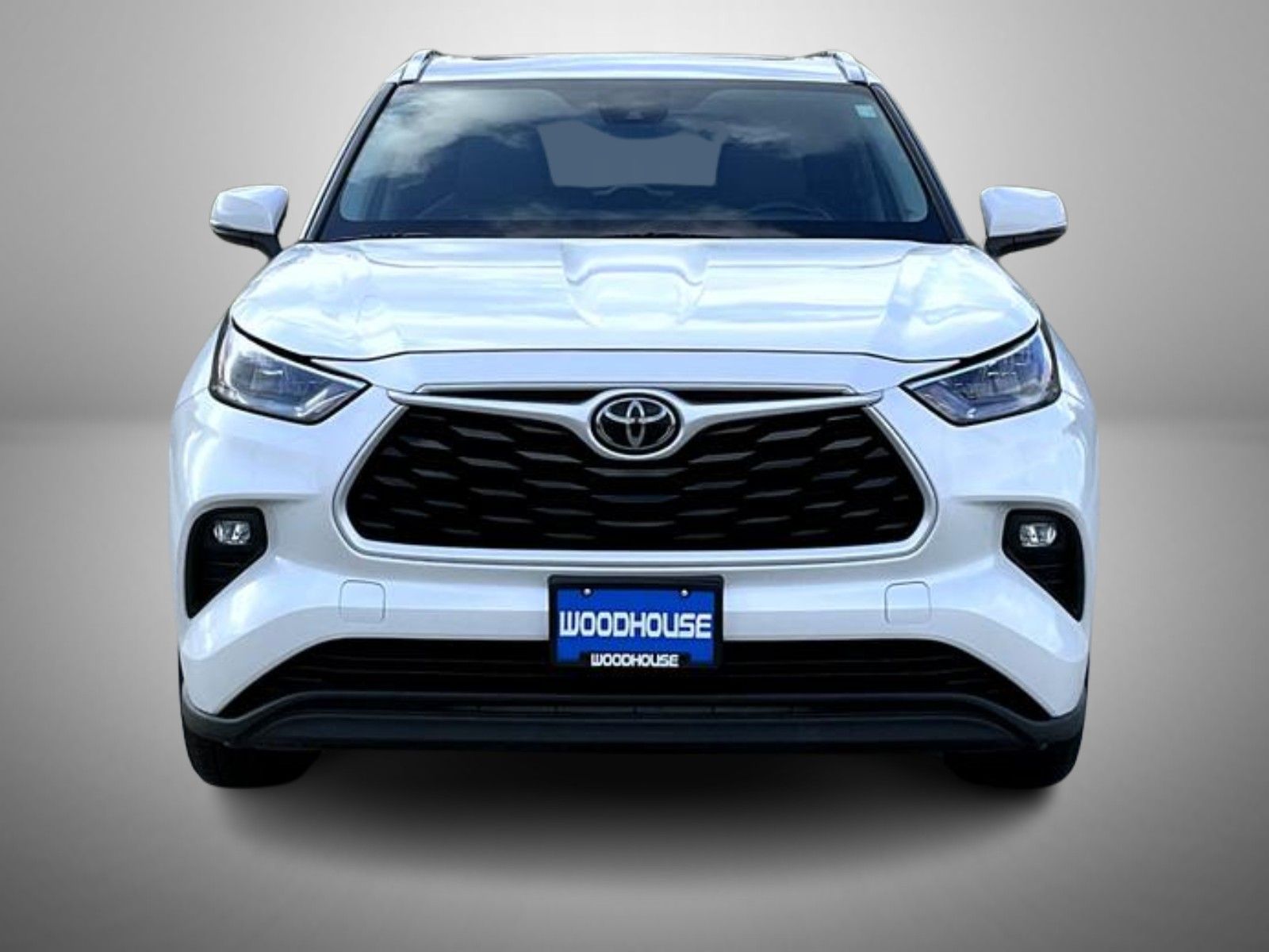 2020 Toyota Highlander XLE photo 2