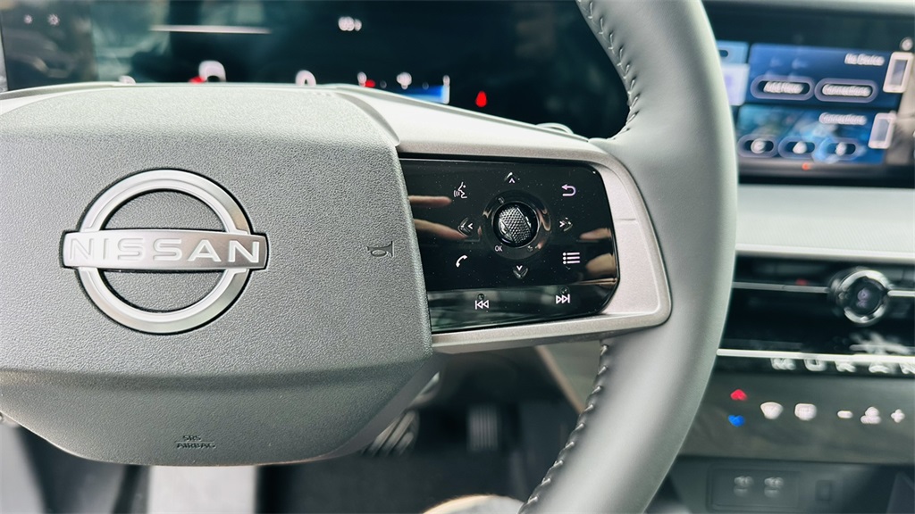 2025 Nissan Murano SV photo 18