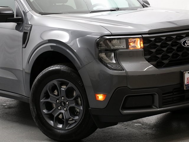 2025 Ford Maverick XLT photo 3
