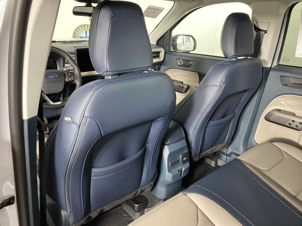 2025 Ford Maverick Lariat photo 3