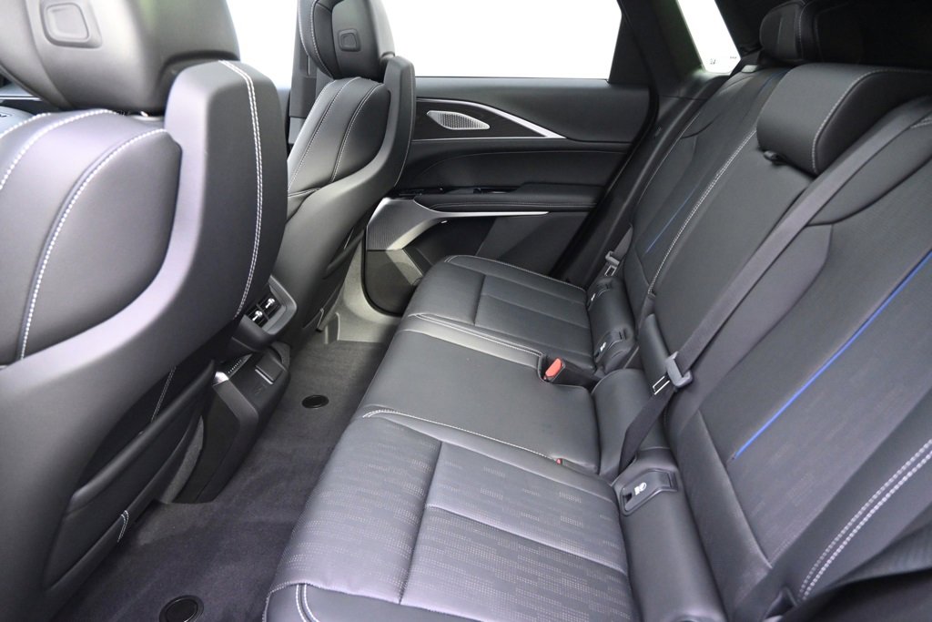 2025 Cadillac Lyriq Sport photo 21