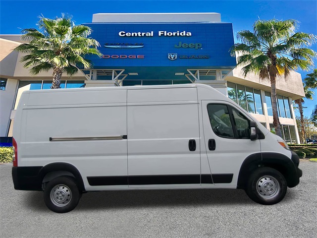 2023 Ram ProMaster 2500 photo 3