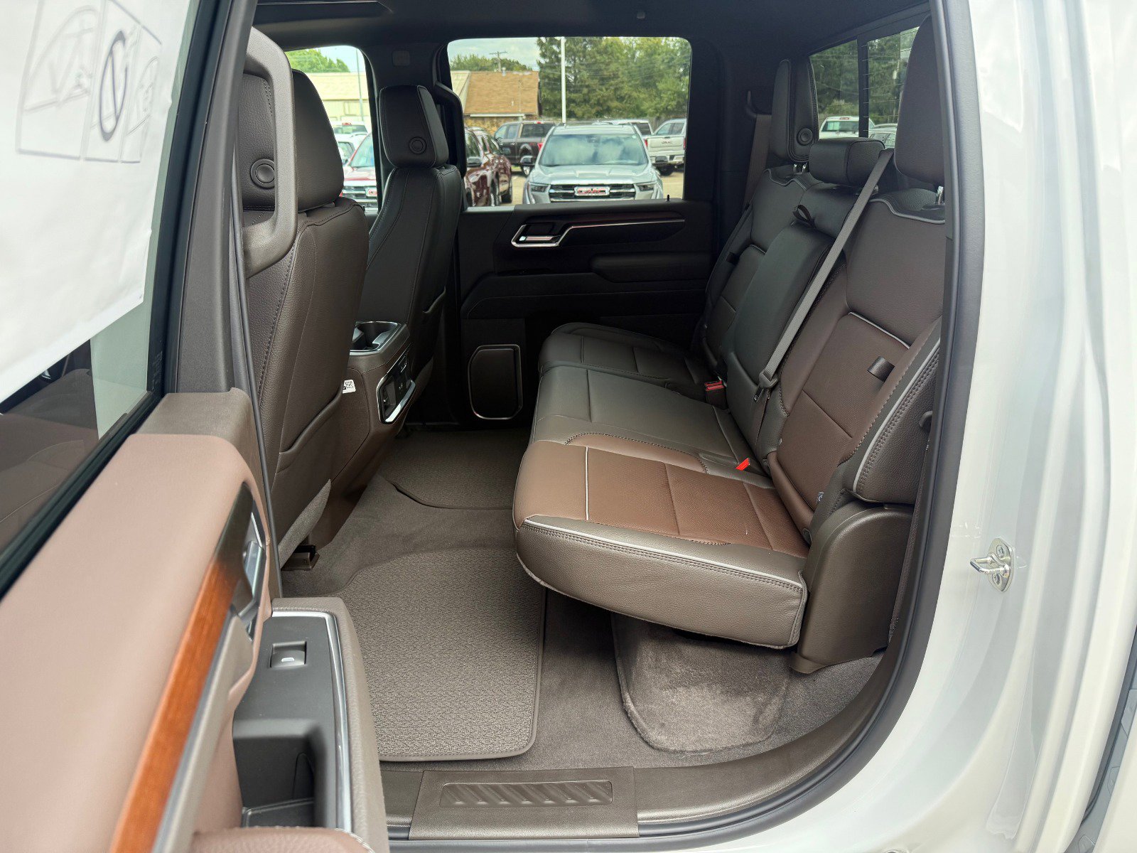 2026 Gmc Sierra 2500 HD Denali photo 10