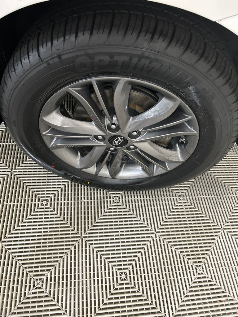 2015 Hyundai Tucson GLS photo 22