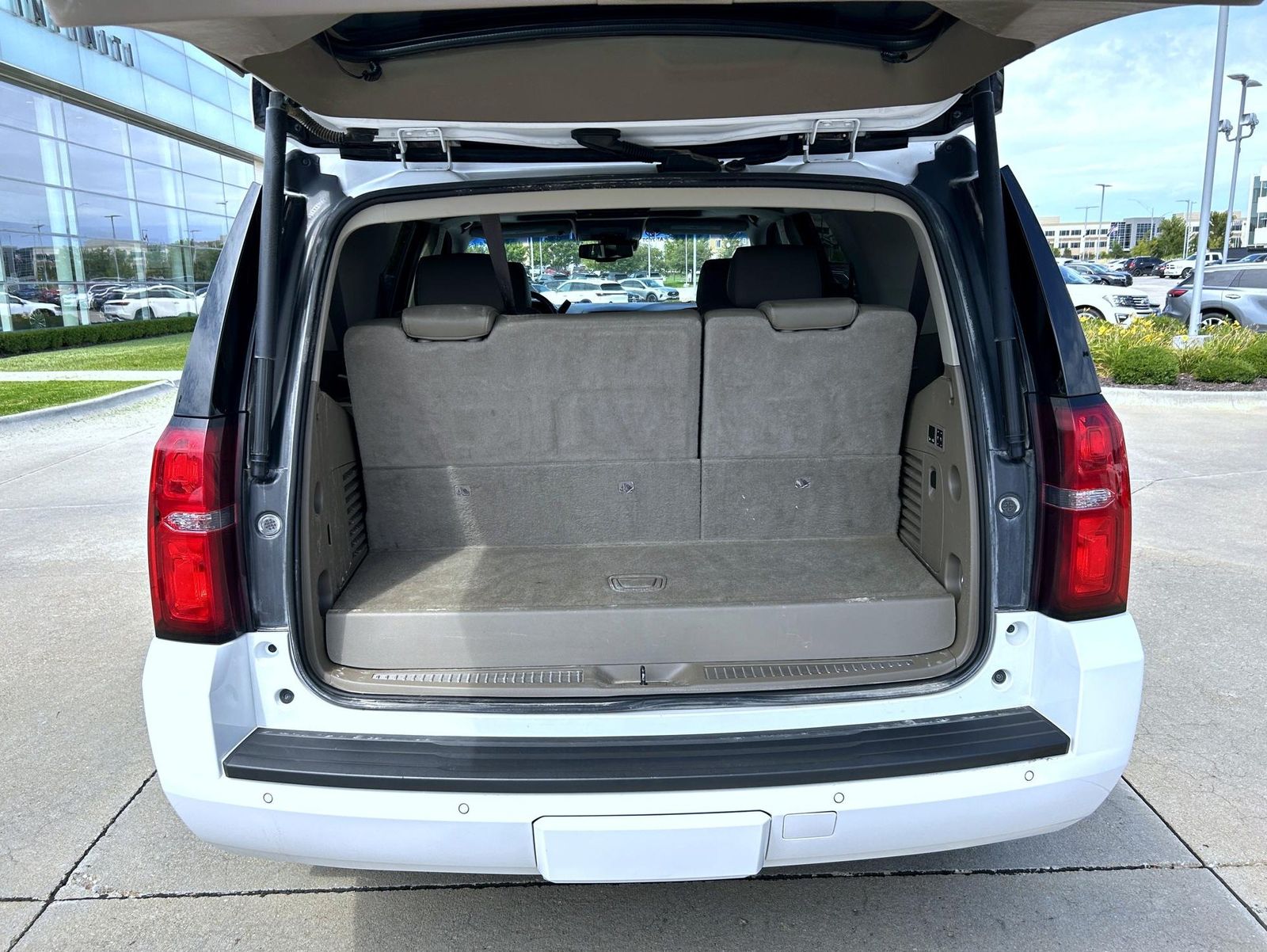 2018 Chevrolet Tahoe Premier photo 20