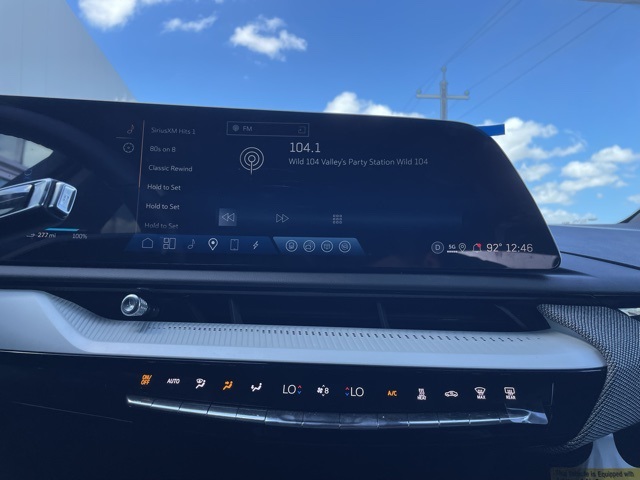 2025 Cadillac Optiq Luxury photo 16