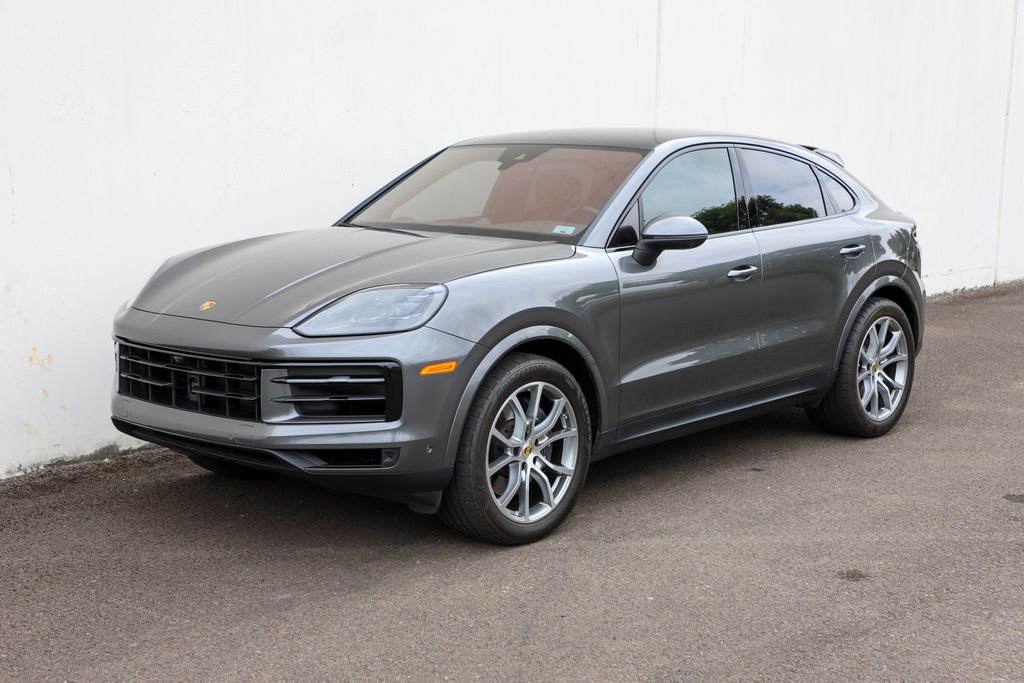 2024 Porsche Cayenne Coupe Base photo 9