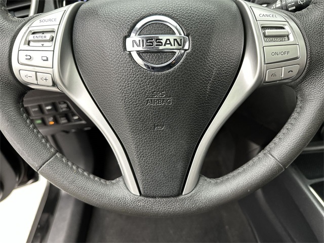 2016 Nissan Rogue SL photo 5
