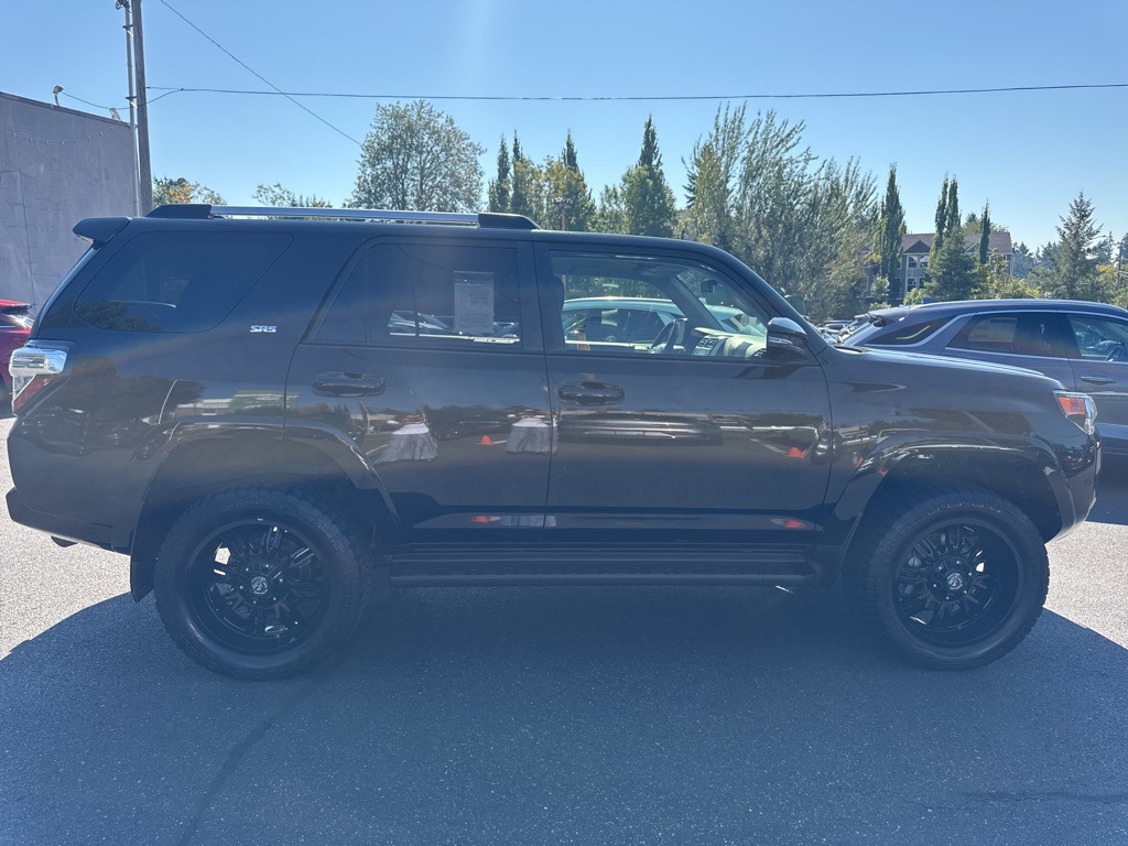 2021 Toyota 4Runner SR5 Premium photo 8