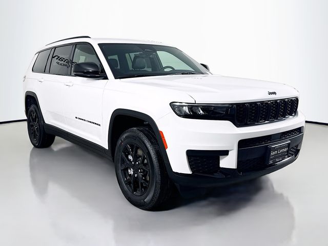 2025 Jeep Grand Cherokee L Altitude's photo