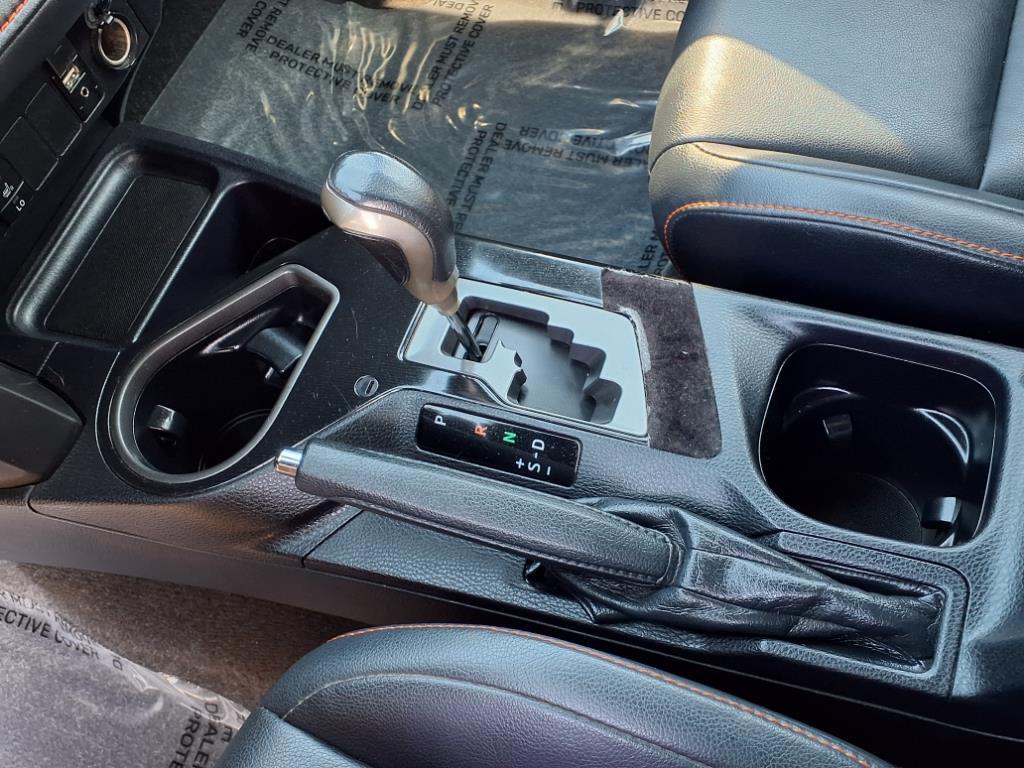 2017 Toyota RAV4 SE photo 14