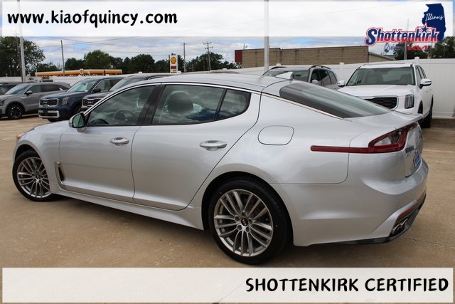 2018 Kia Stinger photo 3