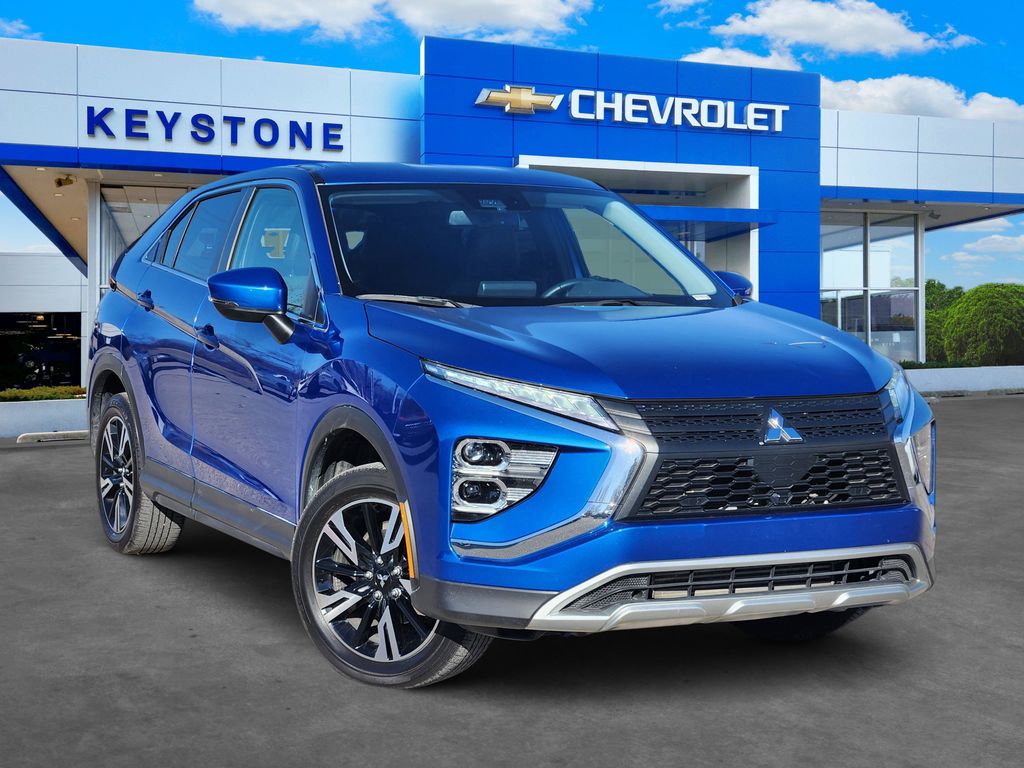 2024 Mitsubishi Eclipse Cross SE's photo