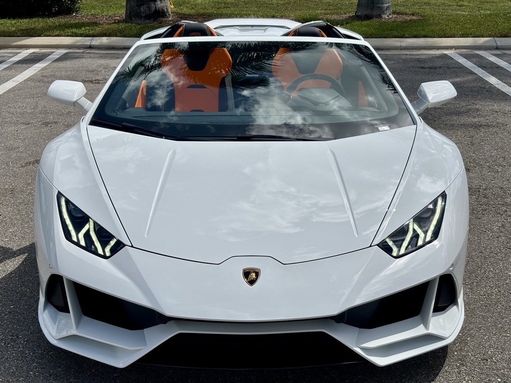 2024 Lamborghini Huracan Evo Base photo 3