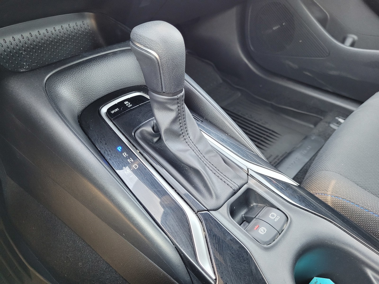 2022 Toyota Corolla SE photo 16