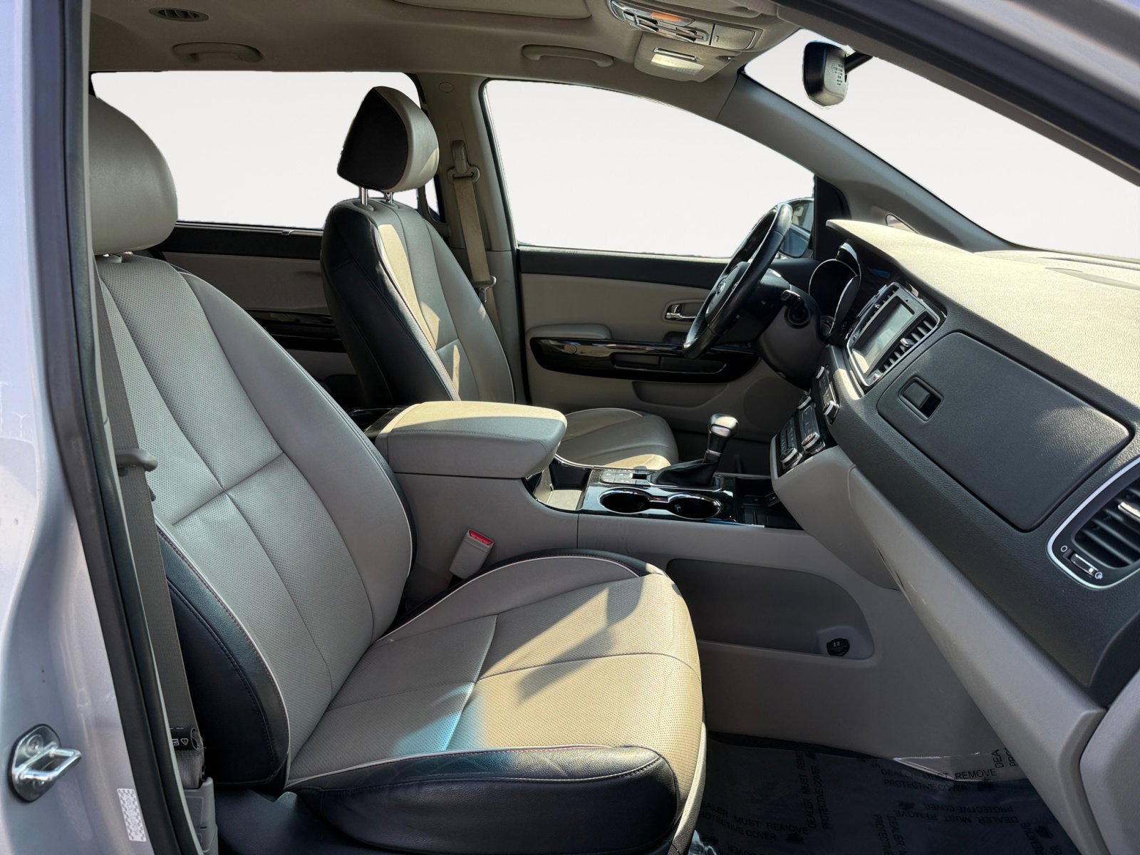2020 Kia Sedona SX photo 18