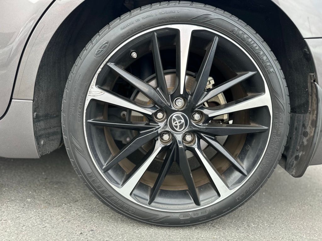 2018 Toyota Camry XSE V6 photo 8
