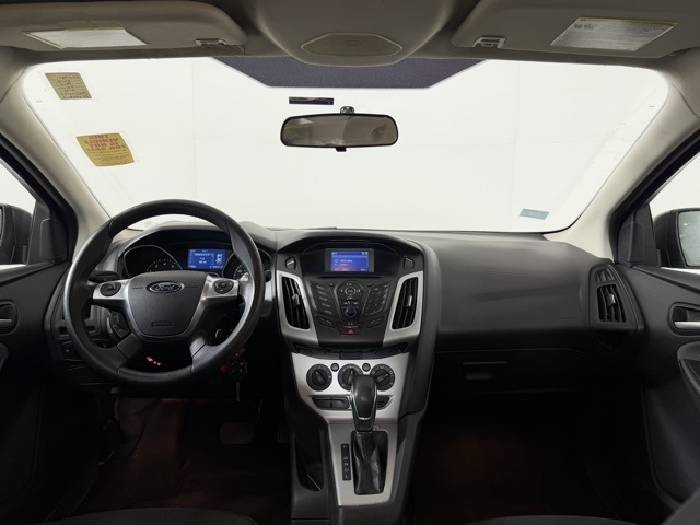 2014 Ford Focus SE photo 3