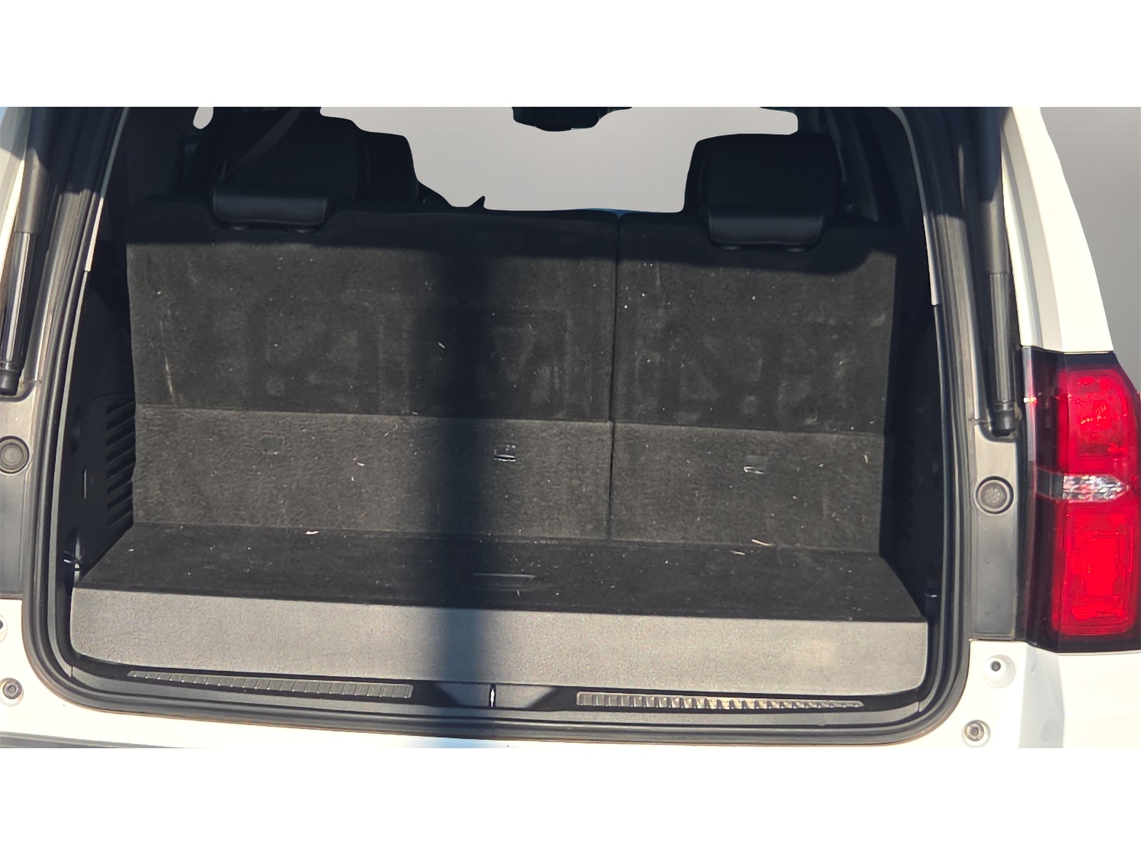 2018 Chevrolet Tahoe Premier photo 16