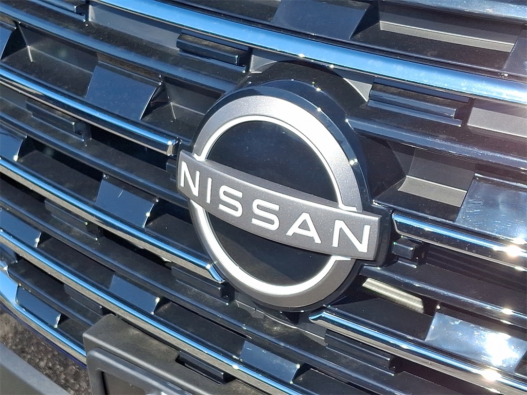 2026 Nissan Rogue SV photo 5