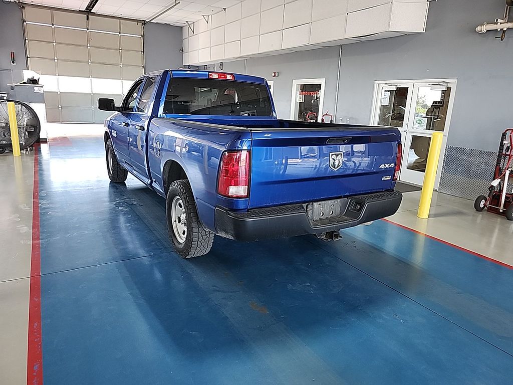 2017 Ram 1500 Tradesman photo 3
