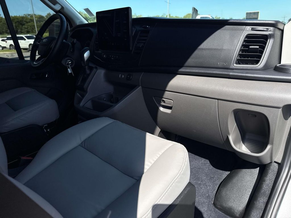 2024 Ford Transit photo 12