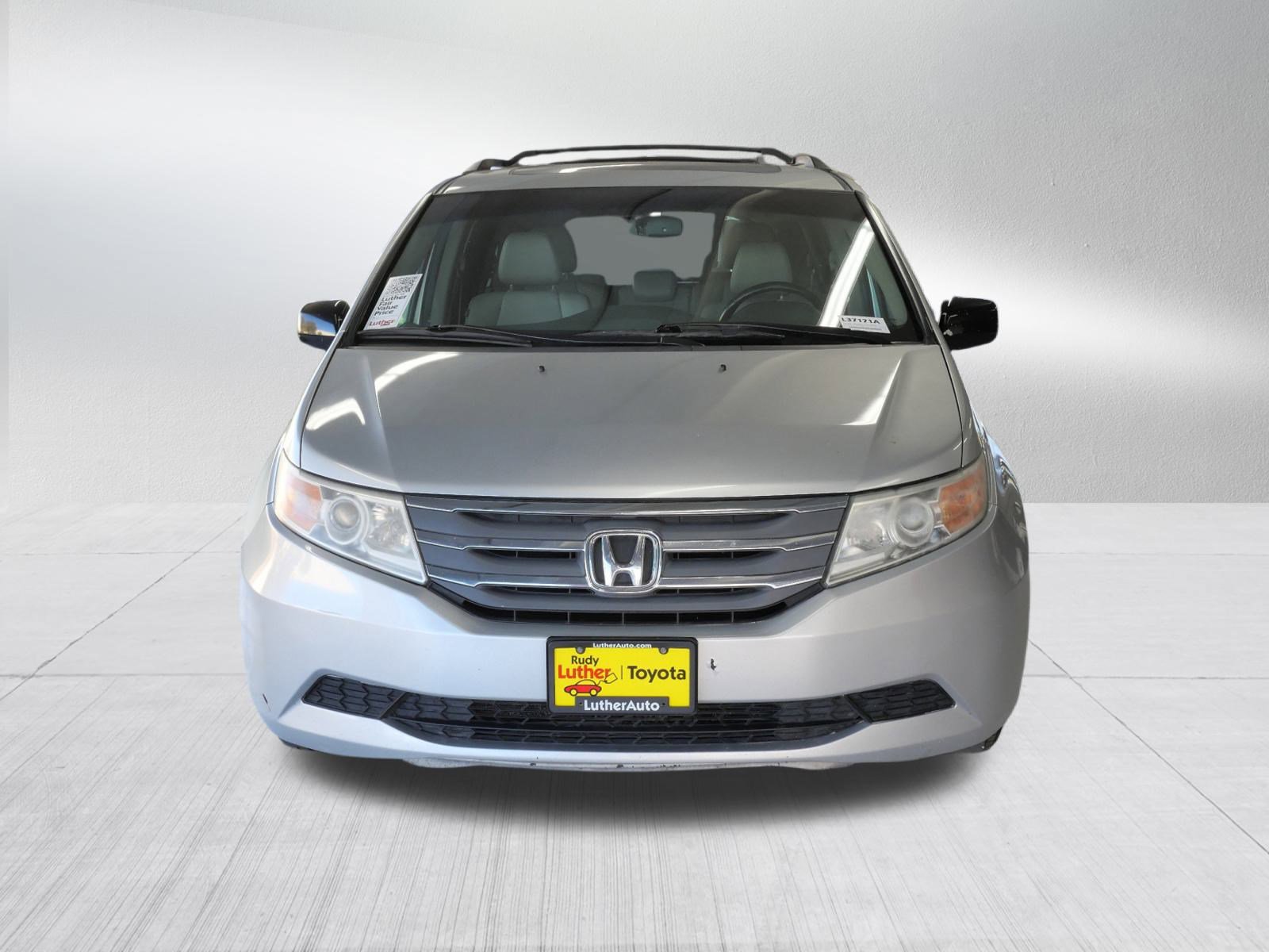 Used 2012 Honda Odyssey EX-L with VIN 5FNRL5H62CB010880 for sale in Golden Valley, Minnesota