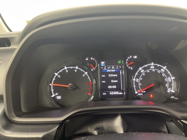 2022 Toyota 4Runner SR5 Premium photo 9