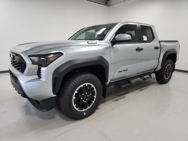 2025 Toyota Tacoma 4x4 TRD photo 3