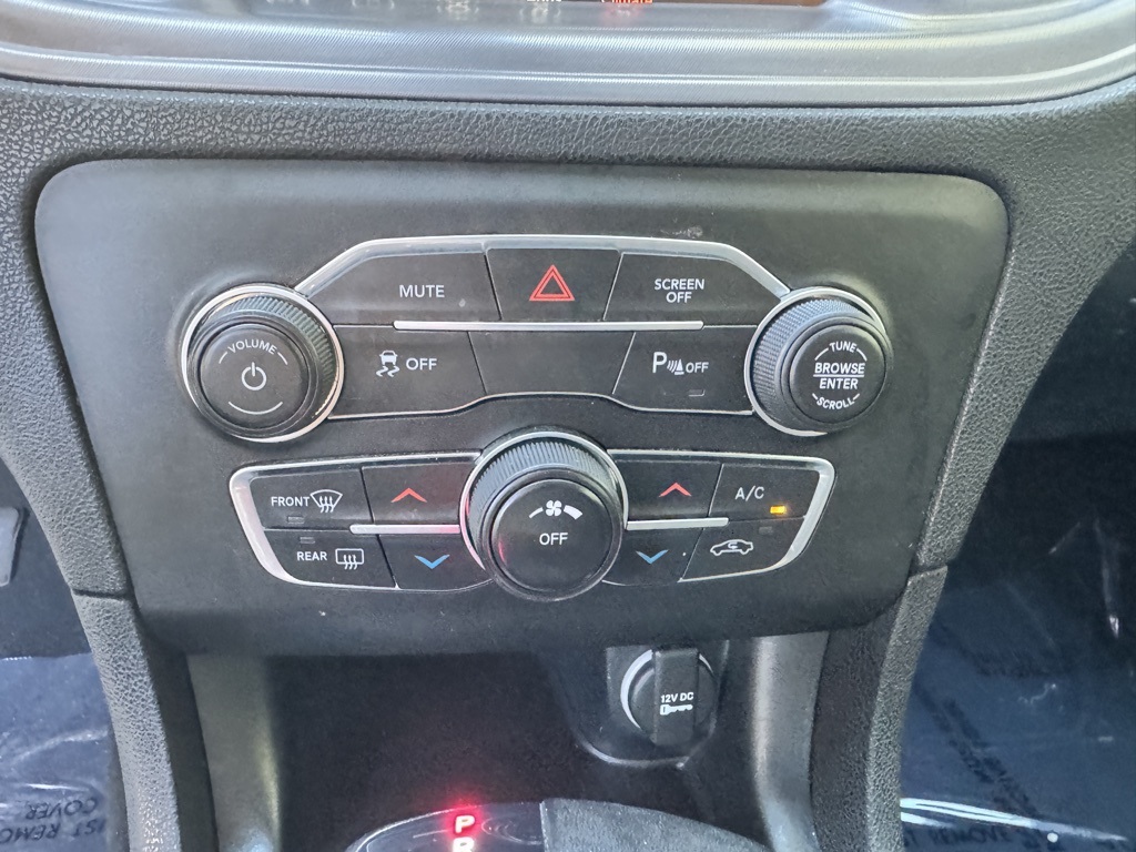 2023 Dodge Charger SXT photo 24