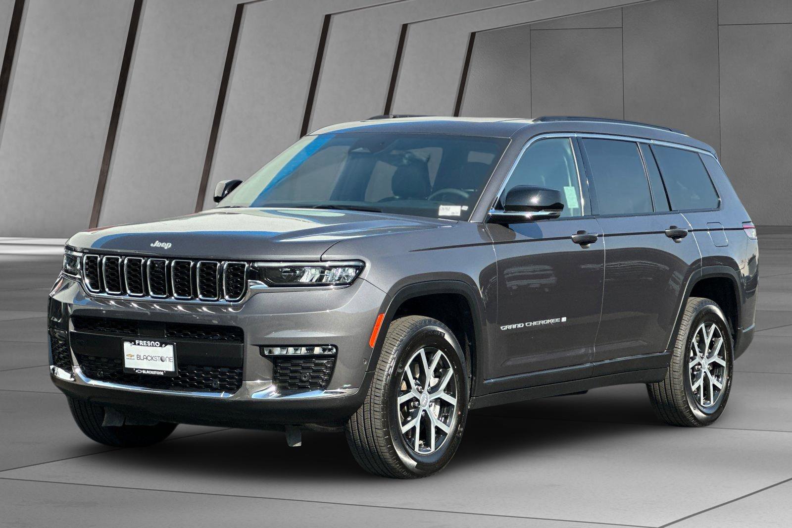 2024 Jeep Grand Cherokee Limited photo 7
