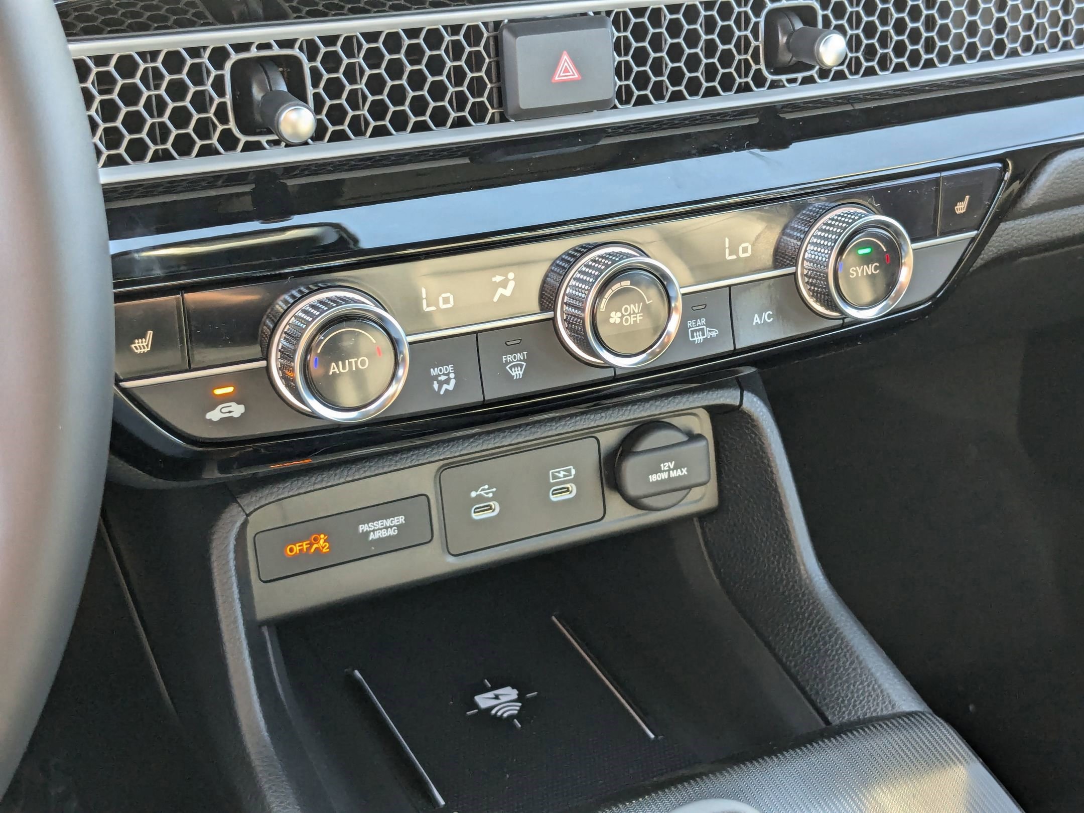 2026 Honda Civic Hatchback Hybrid Sport Touring photo 8