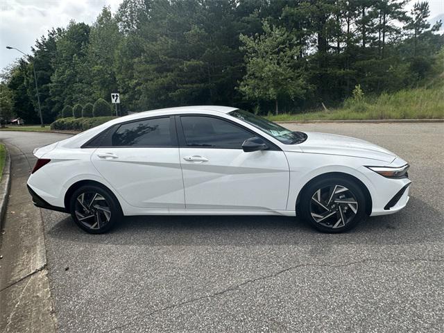 2025 Hyundai Elantra Hybrid SEL Sport photo 7