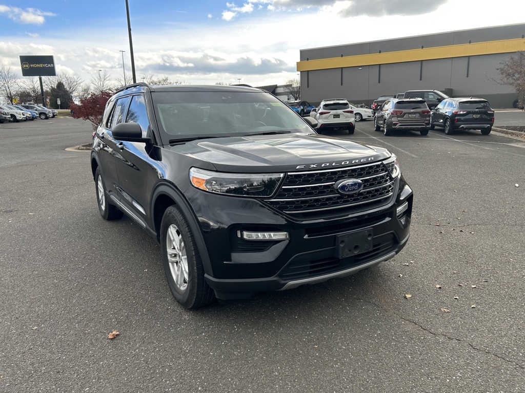 2021 Ford Explorer XLT's photo