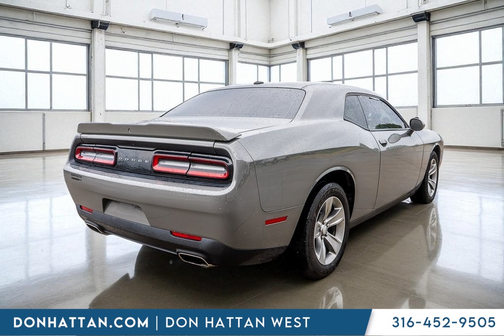 2019 Dodge Challenger SXT photo 25