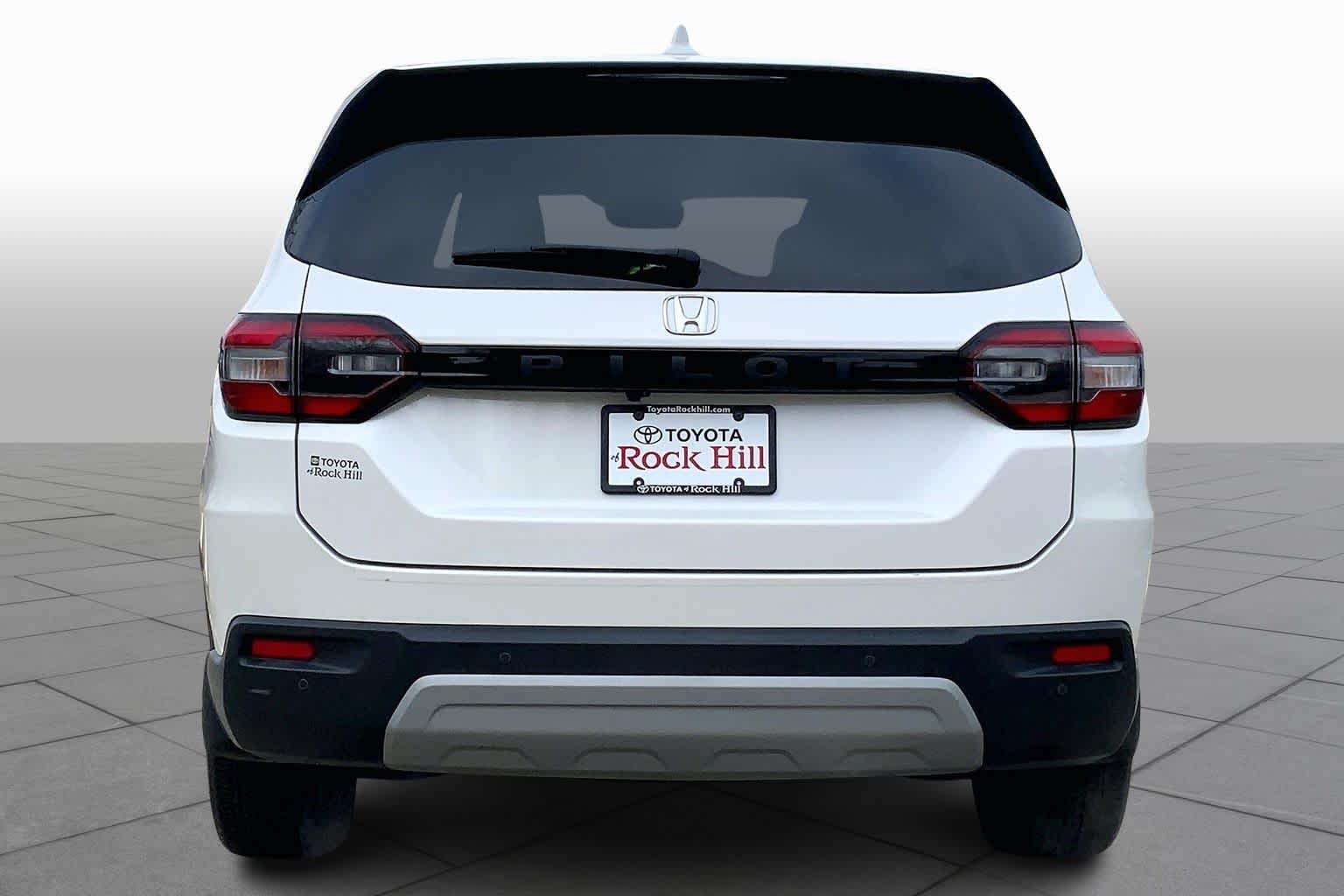 2024 Honda Pilot EX-L photo 3