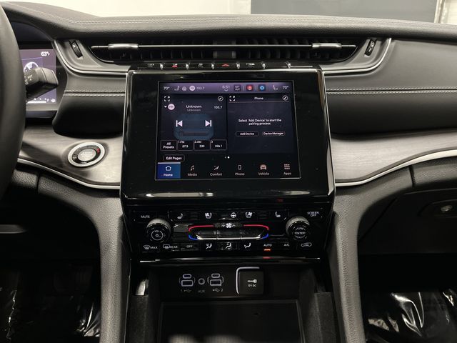2022 Jeep Grand Cherokee Limited photo 7